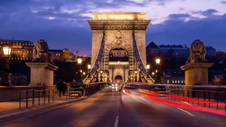 Romantic Gateway to the best hotel in Hungary