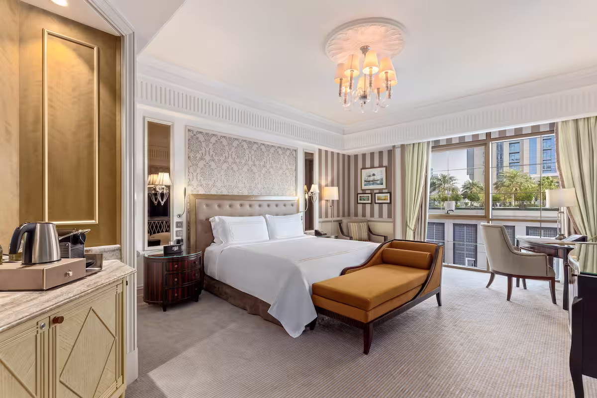 King Deluxe Room_Overview with the view